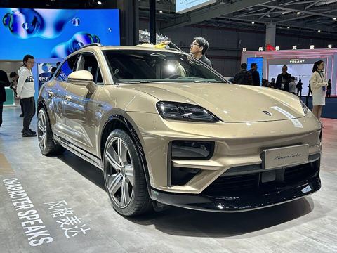 Porsche Macan Electric